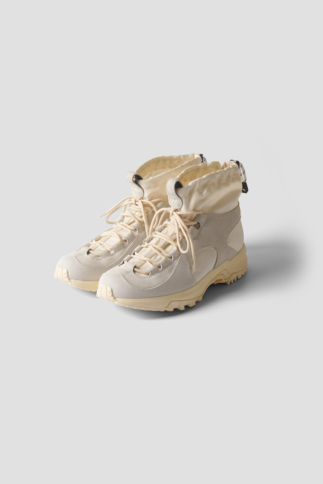 "Inity Hiker mid" TM-KABA-0001 WHITE