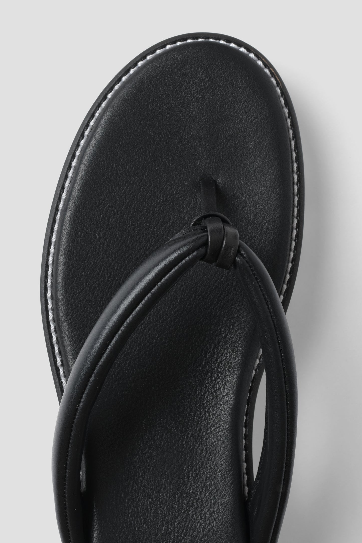 GETA. BLACK & WHITE SOLE. TMTK-S-0046